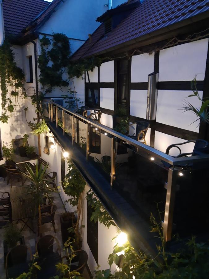 Hotel Weisses Ross Elsterwerda Esterno foto